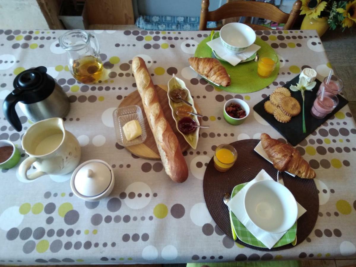 לינה וארוחת בוקר Chabournay Les Tourterelles מראה חיצוני תמונה